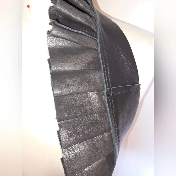 Black Ruffled Women's Headband - Picture 2 of 4